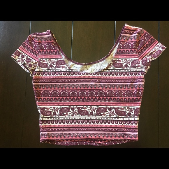 ✨ Closet Clear-out! ✨ Garage Pink Crop Top Small - Picture 6 of 6